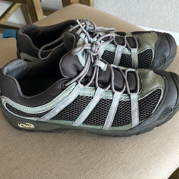 EUC Chaco’s hiking sneakers gray and teal mesh and suede.  8.5 - Picture 2 of 10